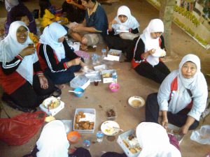 outbond, sekolah, kampung 99 pepohonan, gathering