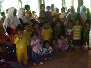 outbond, gathering, kampung 99 pepohonan, sekolah