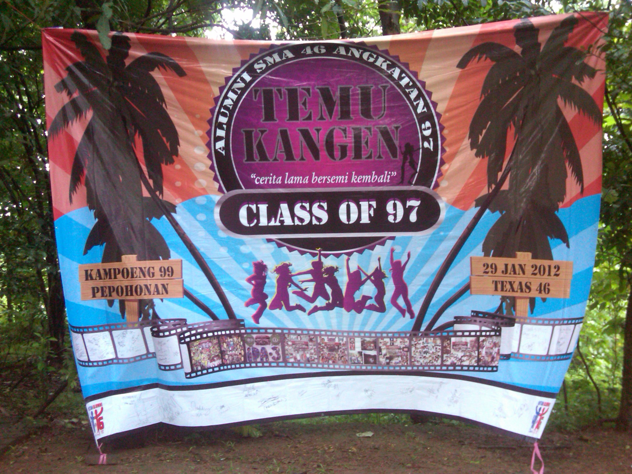 reuni, sekolah, kampung 99 pepohonan